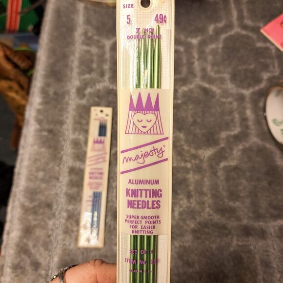 VINTAGE MAJESTY ALUMINUM KNITTING NEEDLES SIZES 3-5-6 LOT OF 12 NOS 7 INCH RARE - Picture 3 of 5